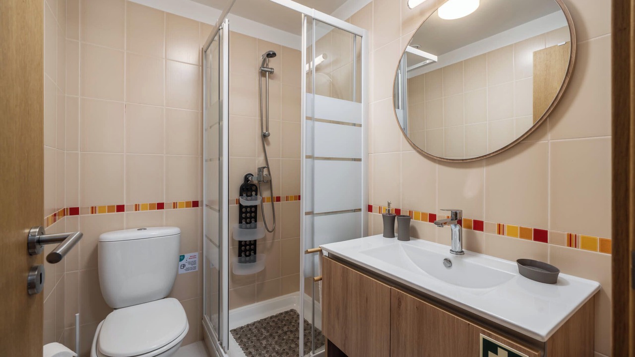 Photo of Bathroom in Canico