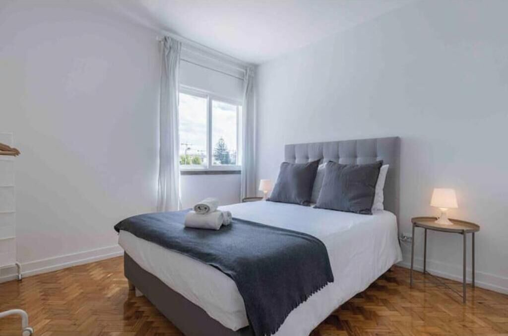 Photo of Bedroom in Carcavelos