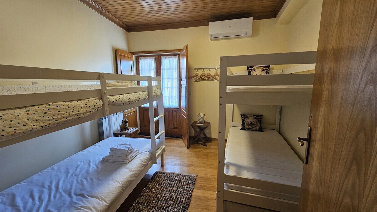 Photo of Bedroom in Seia