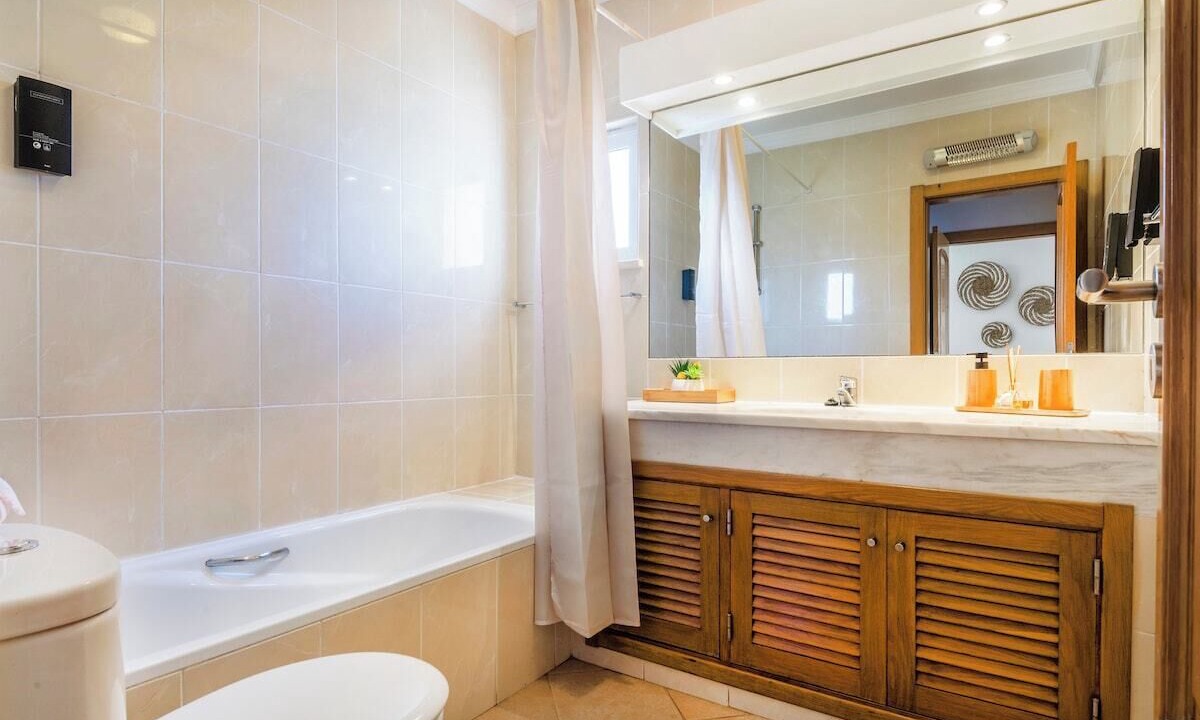 Photo of Bathroom in Alpouvar