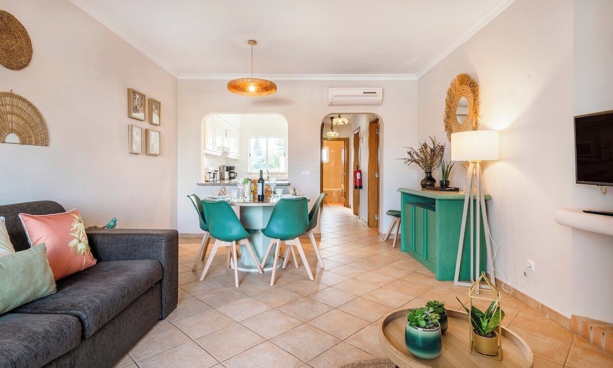 Photo of Livingroom in Alpouvar