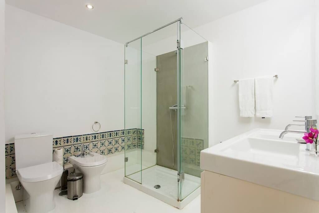 Photo of Bathroom in Chiado