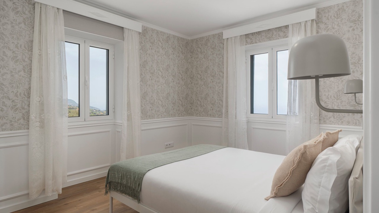 Photo of Bedroom in Canhas
