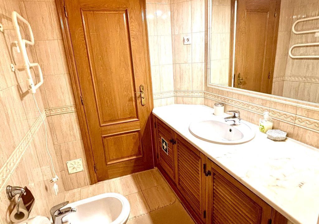 Photo of Bathroom in Budens