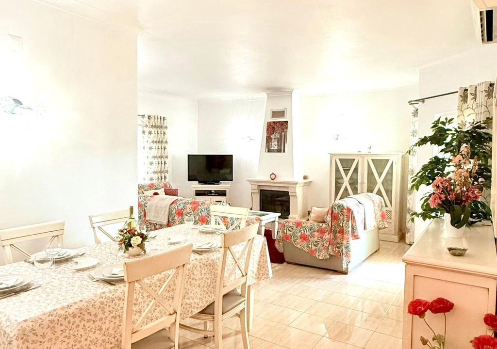 Photo of Livingroom in Budens
