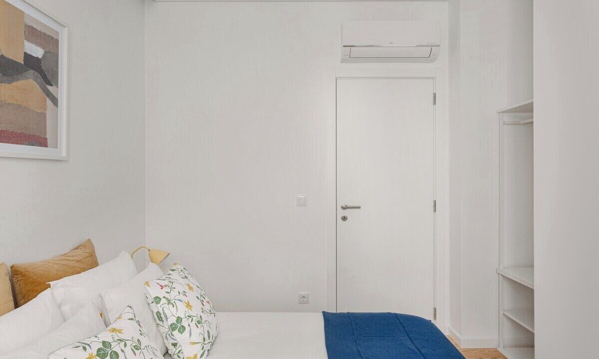 Photo of Bedroom in Sao Jorge de Arroios