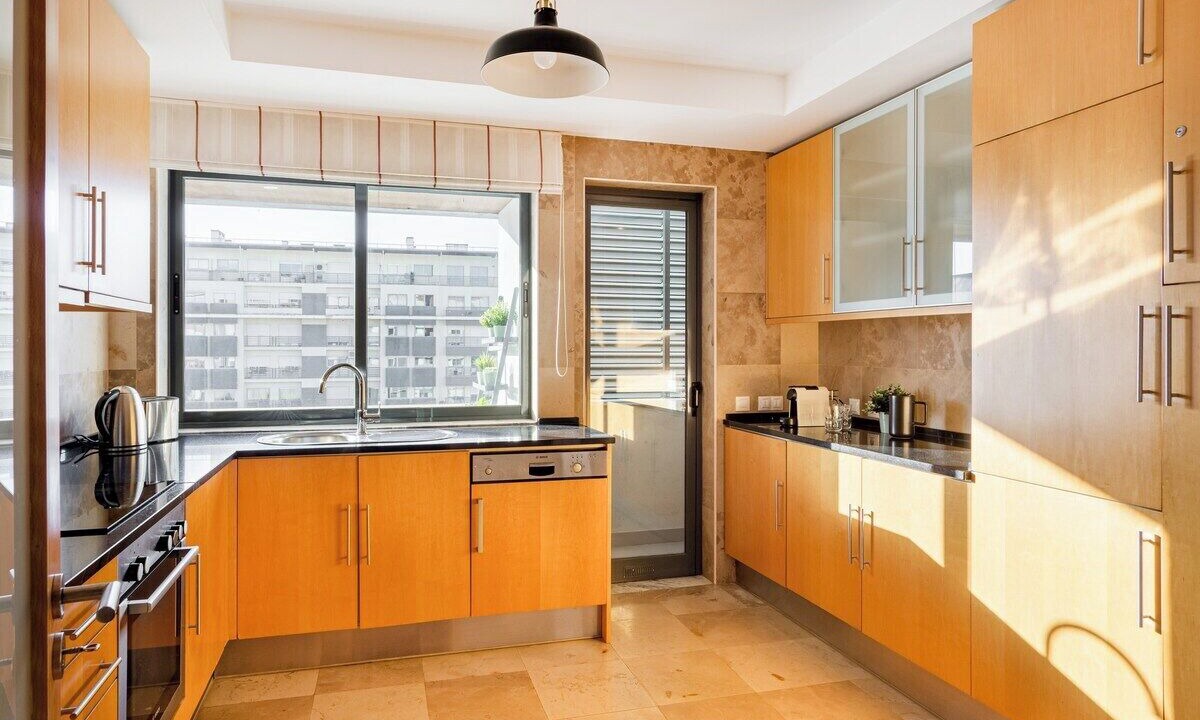 Photo of Kitchen in Benfica