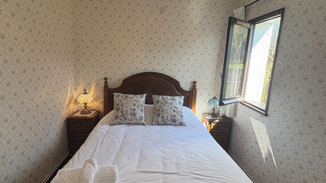 Photo of Bedroom in Caminha