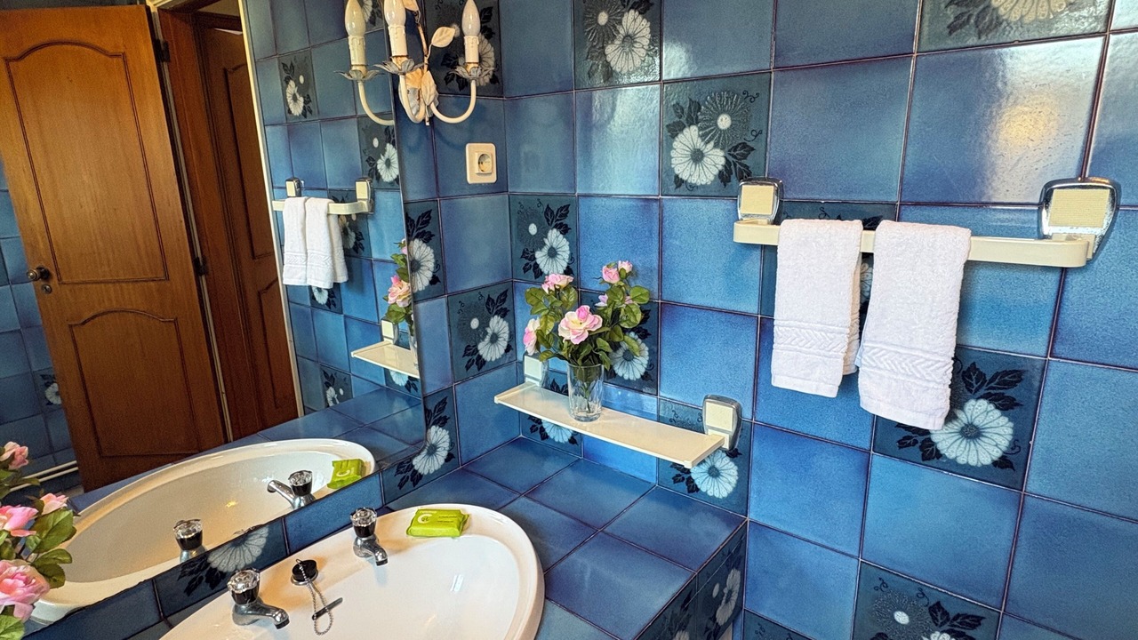 Photo of Bathroom in Caminha