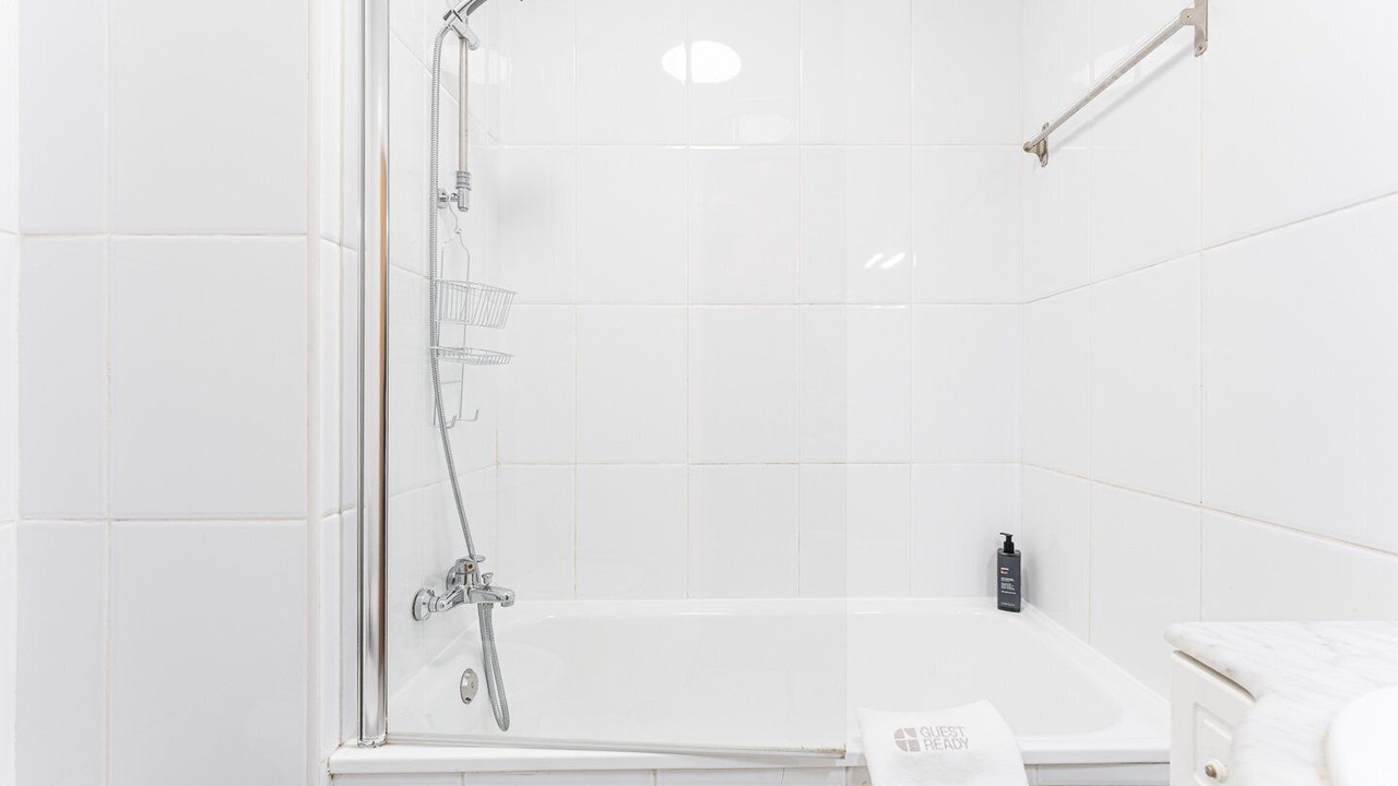 Photo of Bathroom in Vila Nova de Gaia