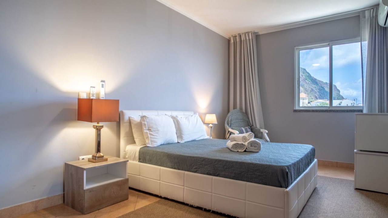 Photo of Bedroom in Paul do Mar