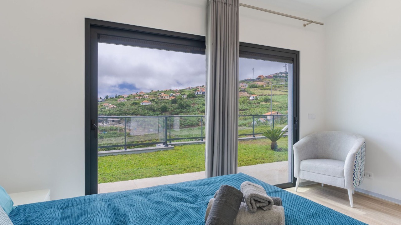 Photo of Bedroom in Canhas