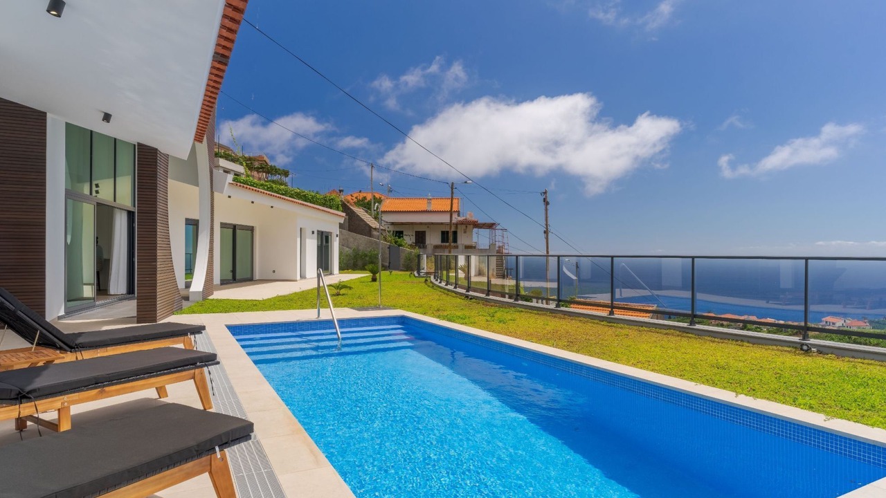 Photo of Outdoor in Canhas
