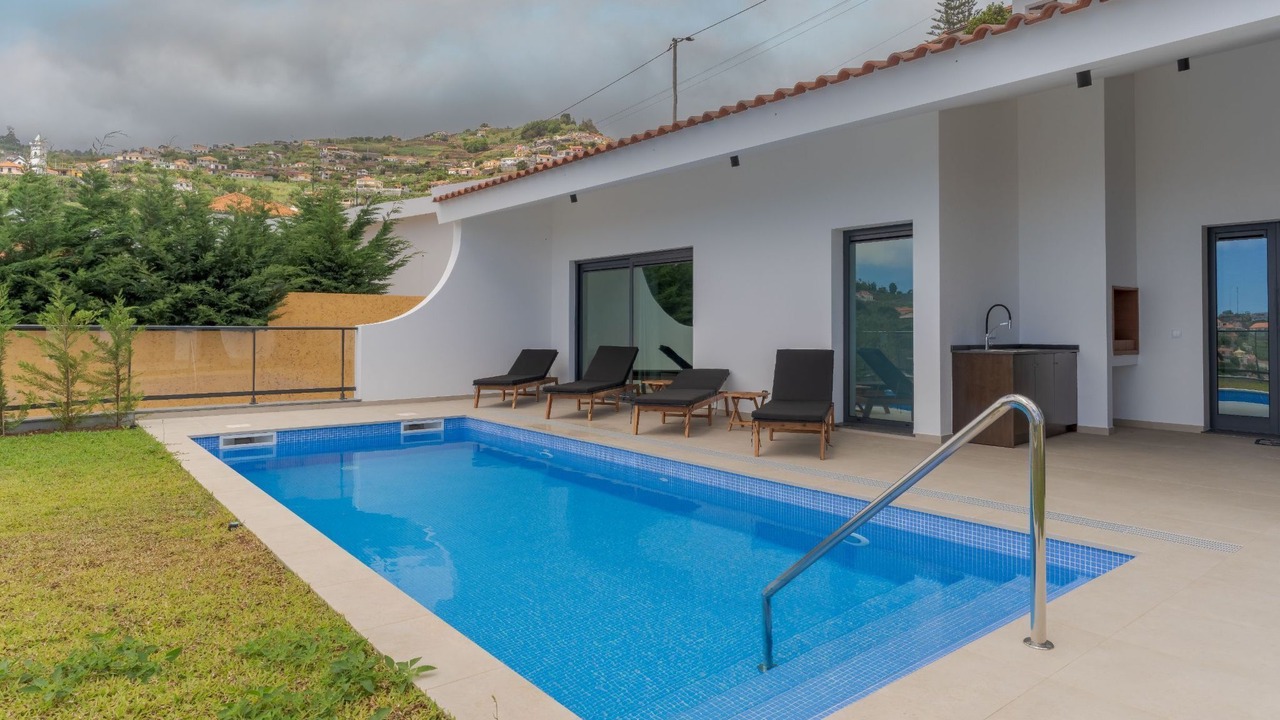 Photo of Outdoor in Canhas