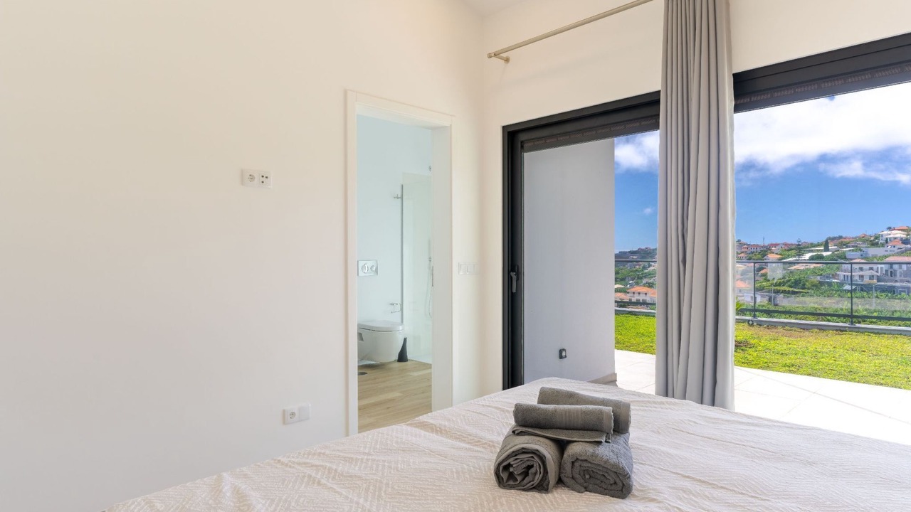 Photo of Bedroom in Canhas