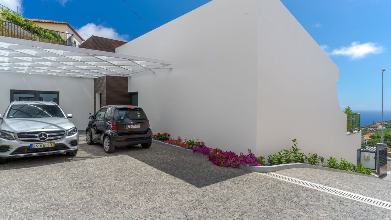 Photo of Outdoor in Canhas