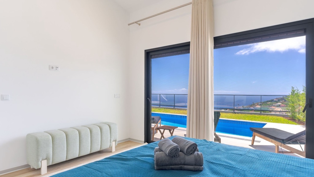 Photo of Bedroom in Canhas