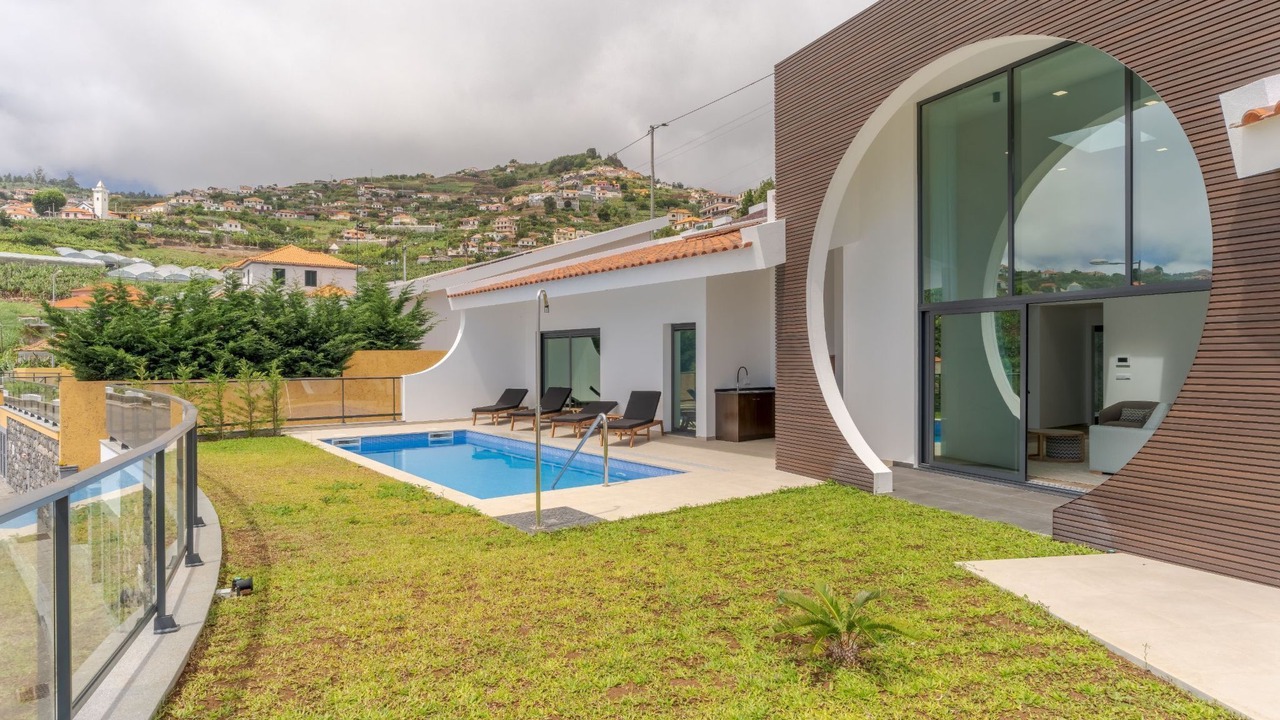Photo of Outdoor in Canhas