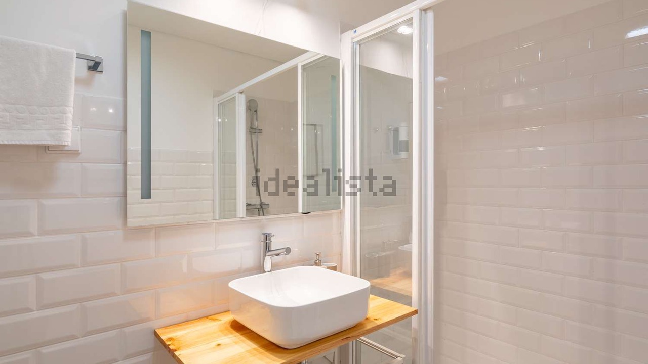 Photo of Bathroom in Cascais