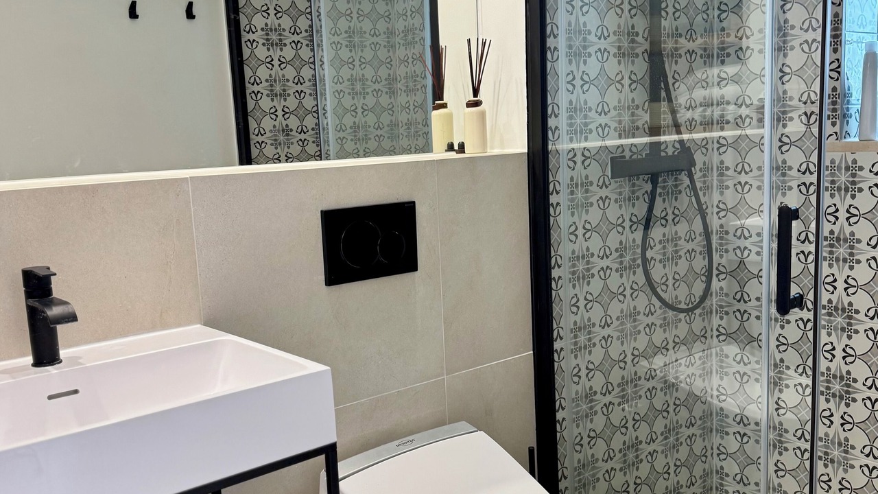 Photo of Bathroom in Salema
