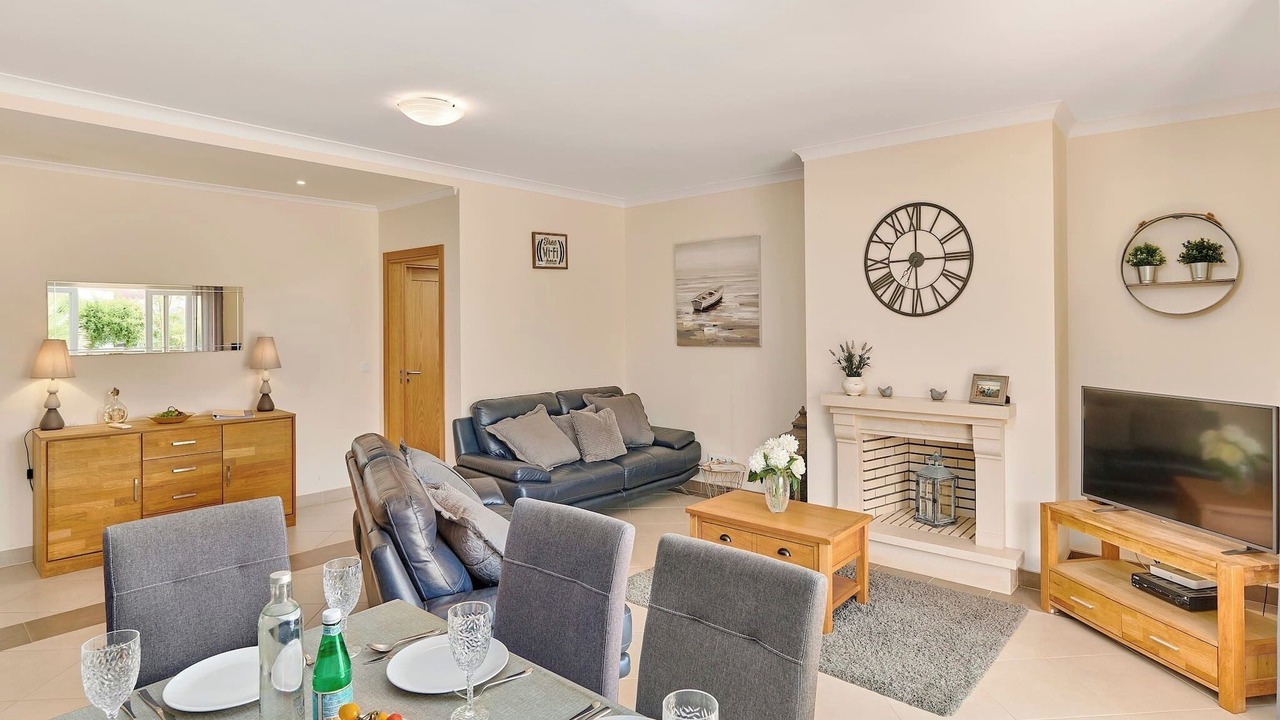 Photo of Livingroom in Canada