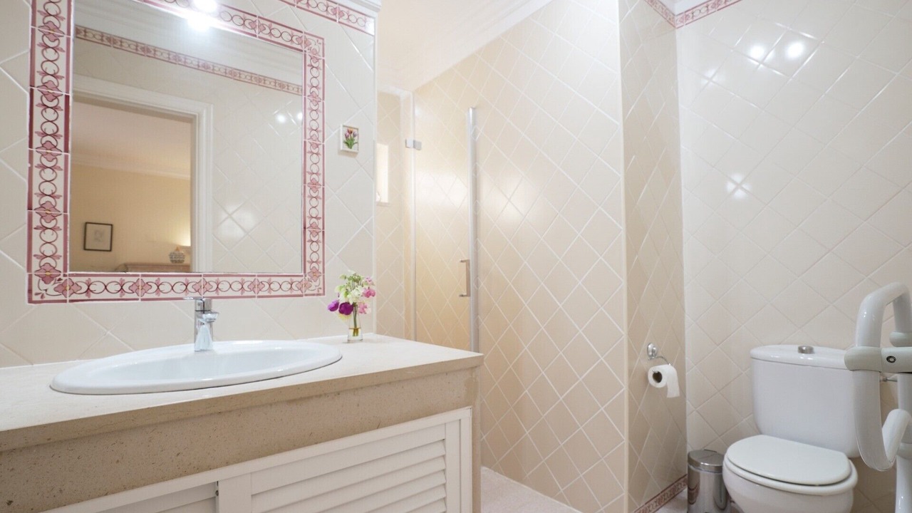 Photo of Bathroom in Lagoa