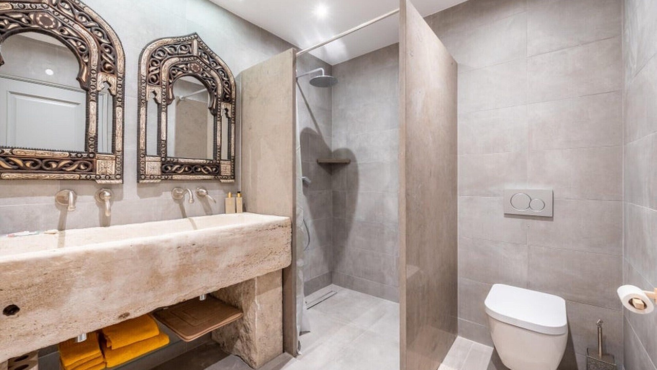 Photo of Bathroom in Budens
