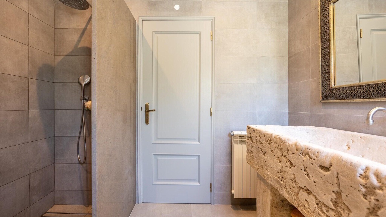 Photo of Bathroom in Budens