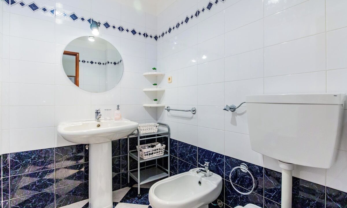 Photo of Bathroom in Alporchinhos