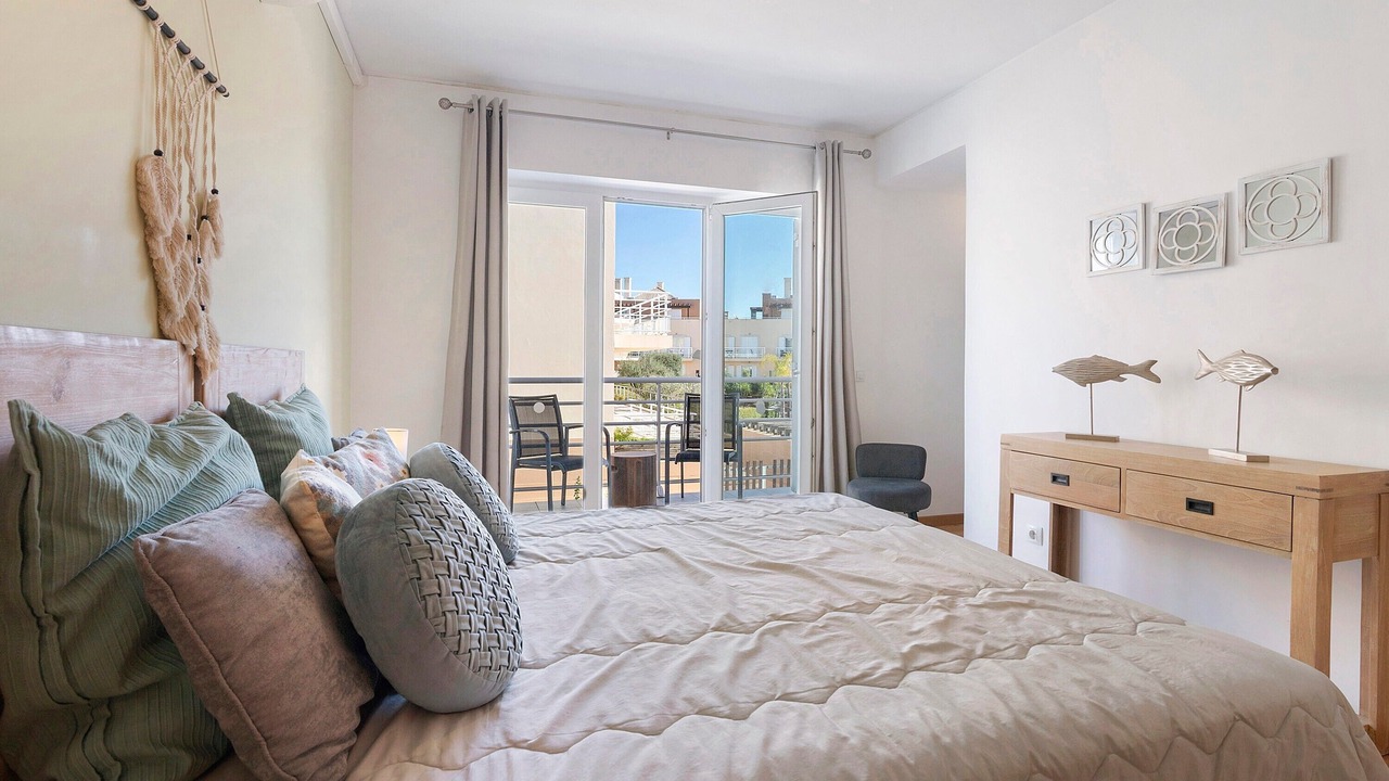 Photo of Bedroom in Conceicao e Cabanas de Tavira