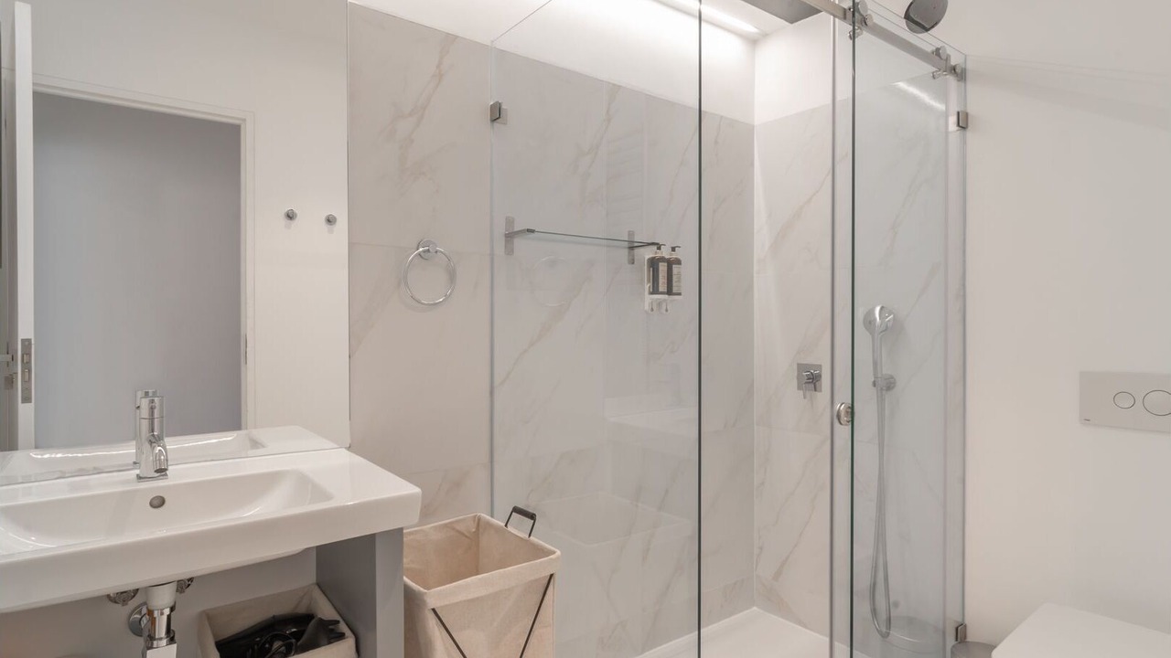 Photo of Bathroom in Baixa
