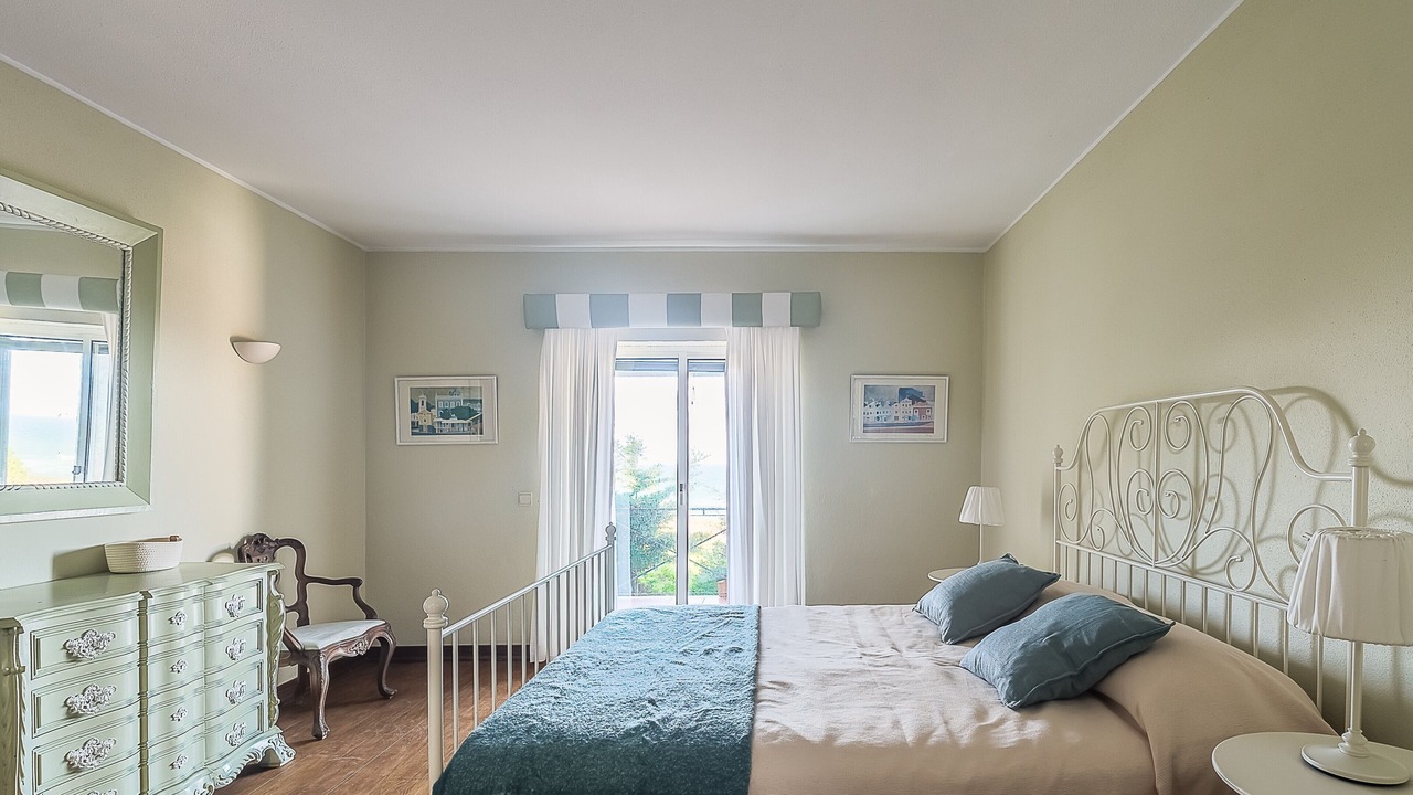 Photo of Bedroom in Colares