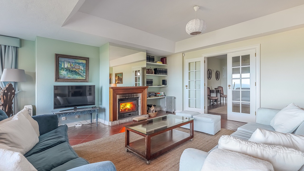 Photo of Livingroom in Colares