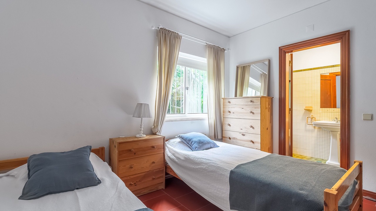 Photo of Bedroom in Colares