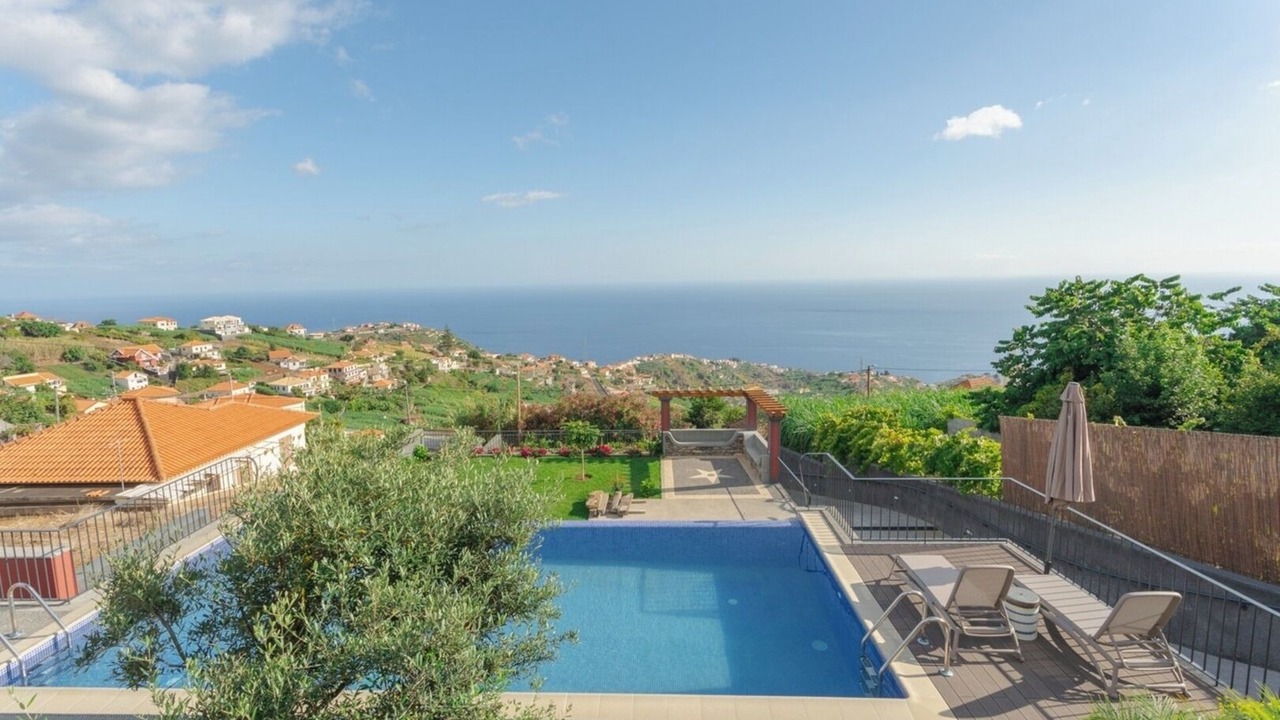Photo of Outdoor in Canhas
