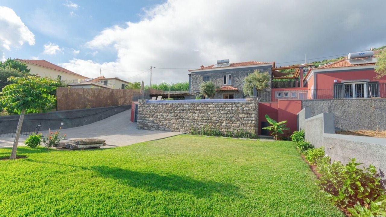 Photo of Outdoor in Canhas