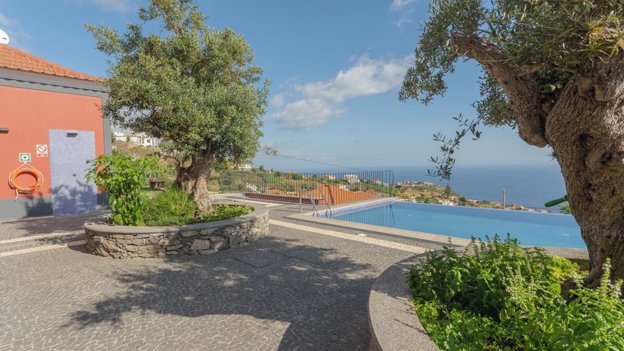 Photo of Outdoor in Canhas