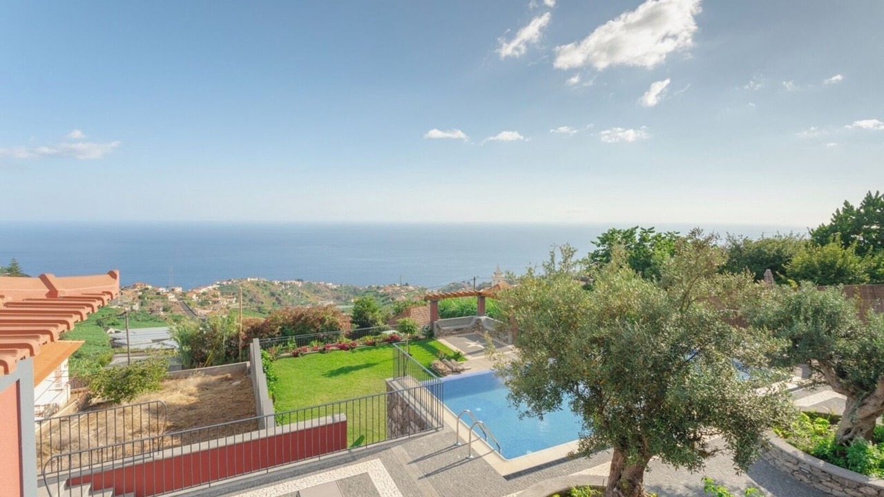 Photo of Outdoor in Canhas