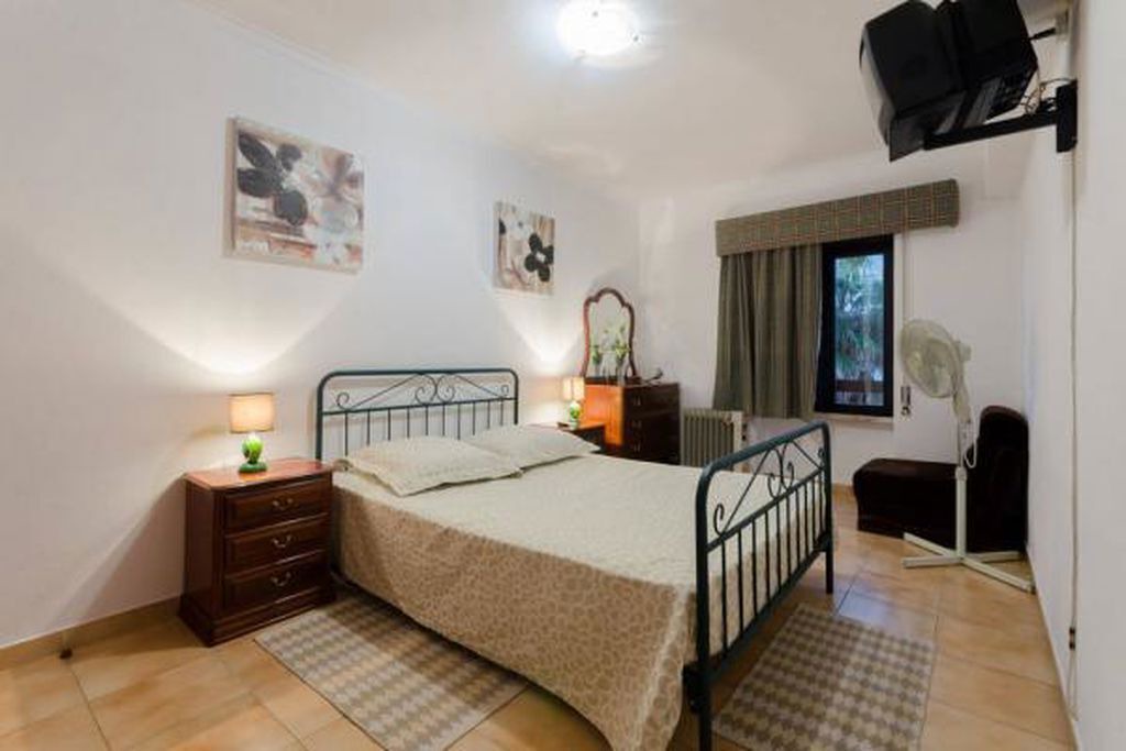 Photo of Bedroom in Costa de Caparica