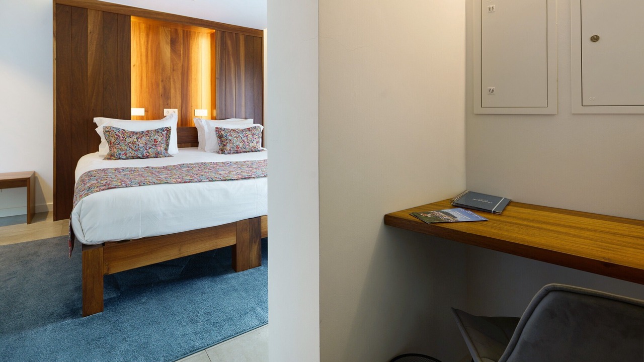 Photo of Bedroom in Angra do Heroismo