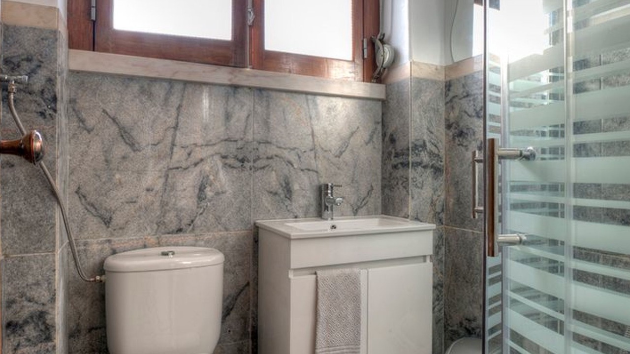 Photo of Bathroom in Alfama