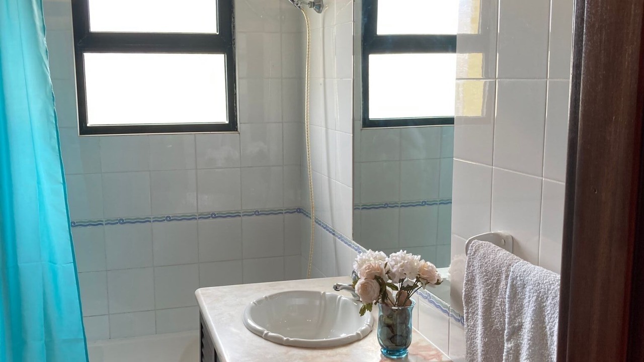 Photo of Bathroom in Vila Baleira