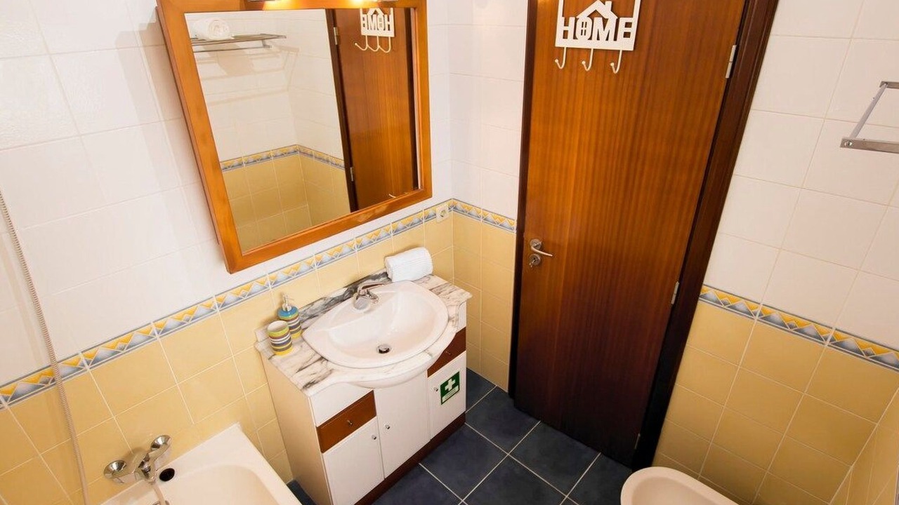 Photo of Bathroom in Aveiro