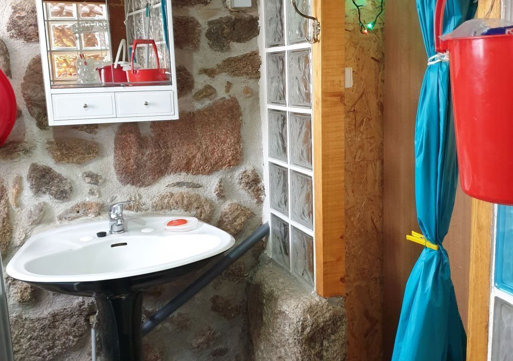 Photo of Bathroom in Gouveia
