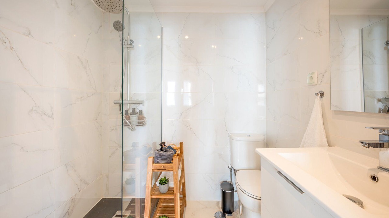 Photo of Bathroom in Paco De Arcos