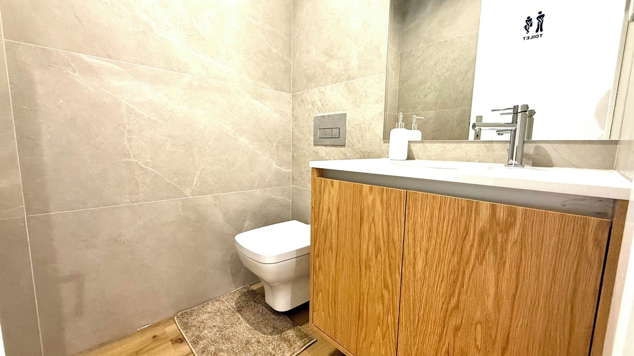 Photo of Bathroom in Mafamude