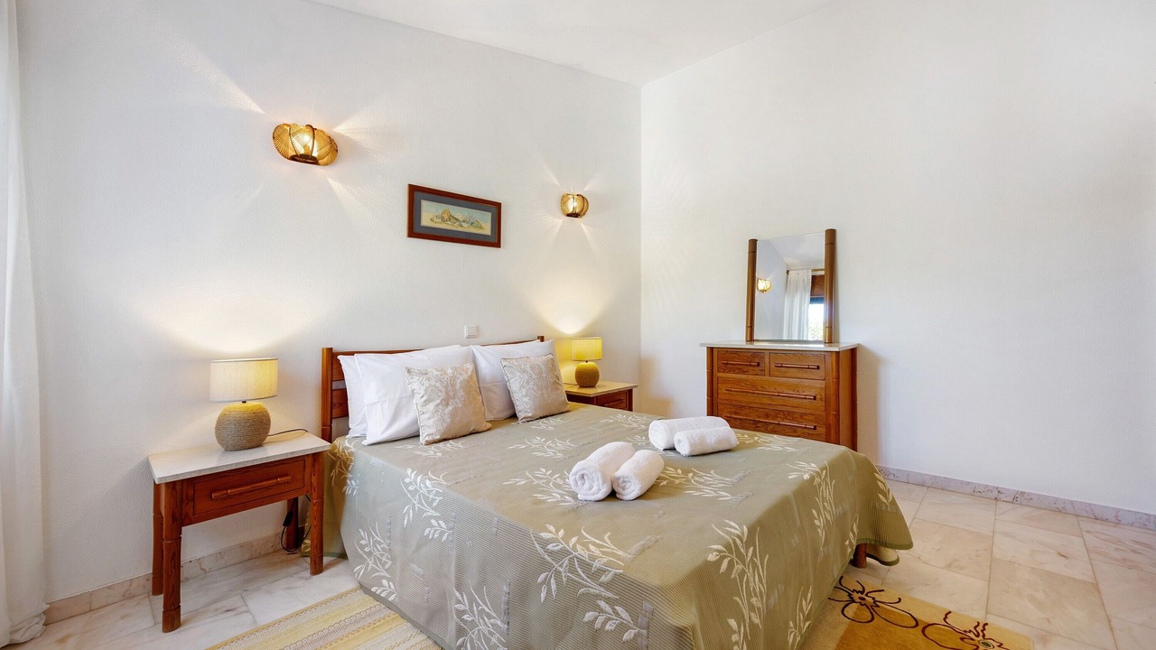 Photo of Bedroom in Atalaia