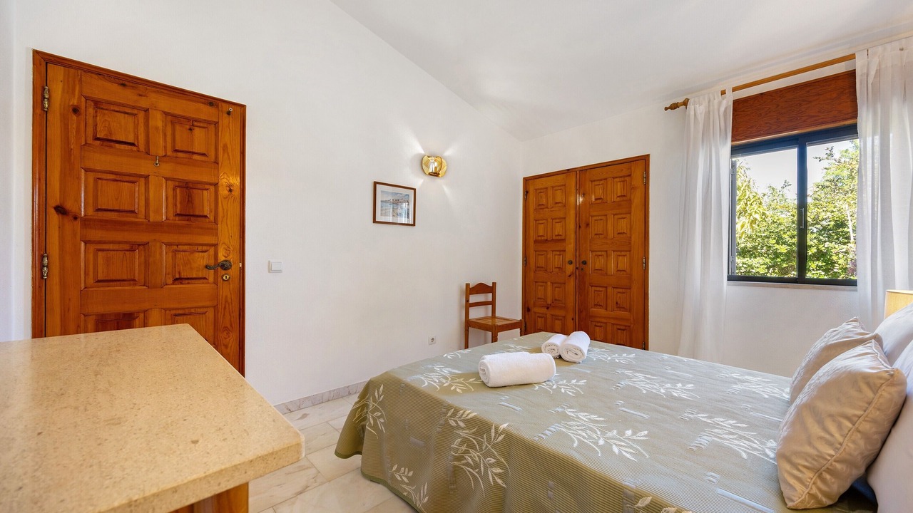 Photo of Bedroom in Atalaia