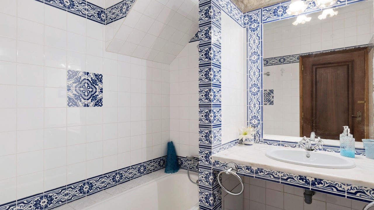 Photo of Bathroom in Cardielos