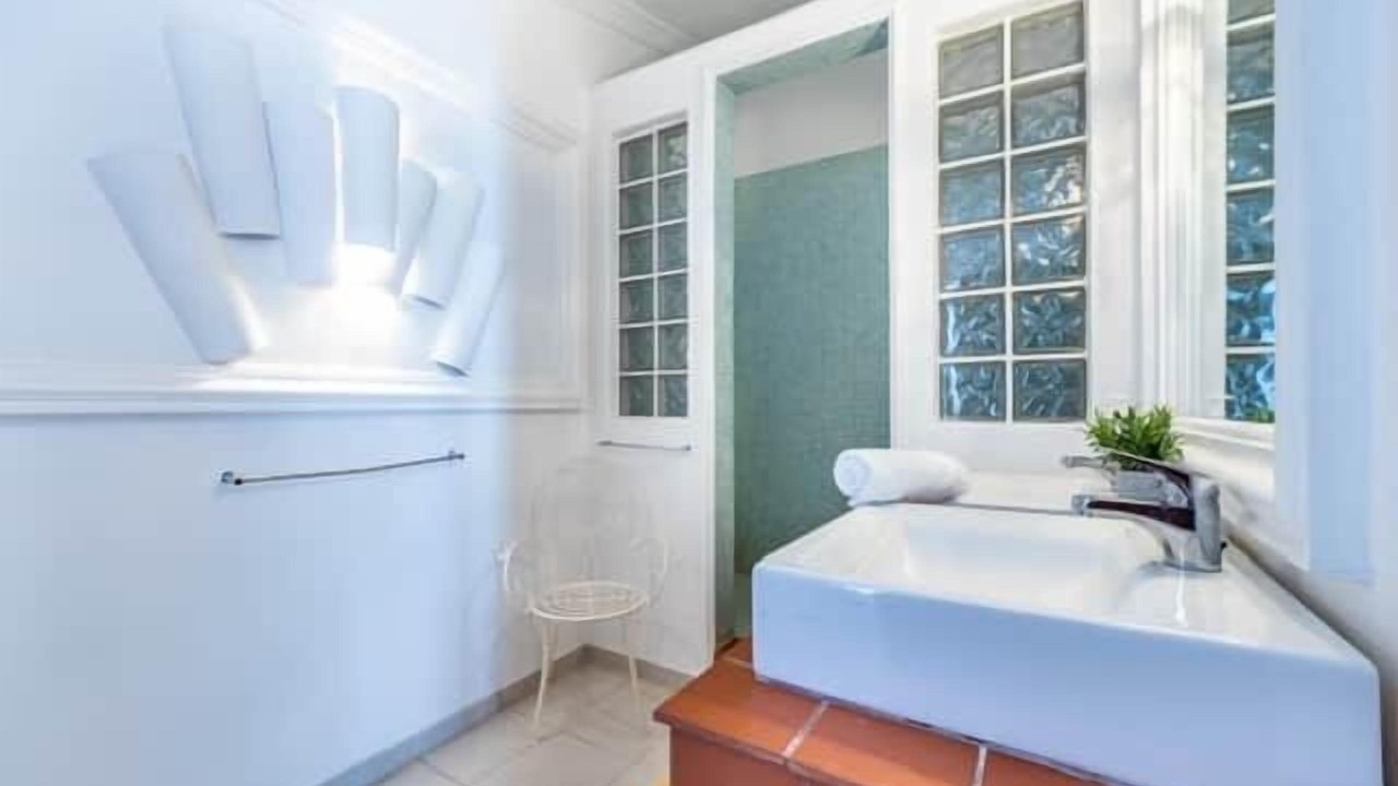 Photo of Bathroom in Porches